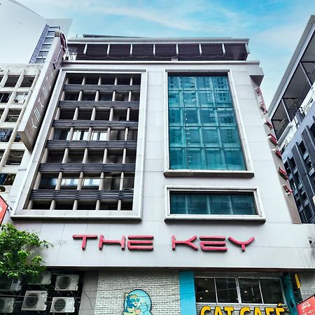 The Key Bangkok Hotel Exterior photo