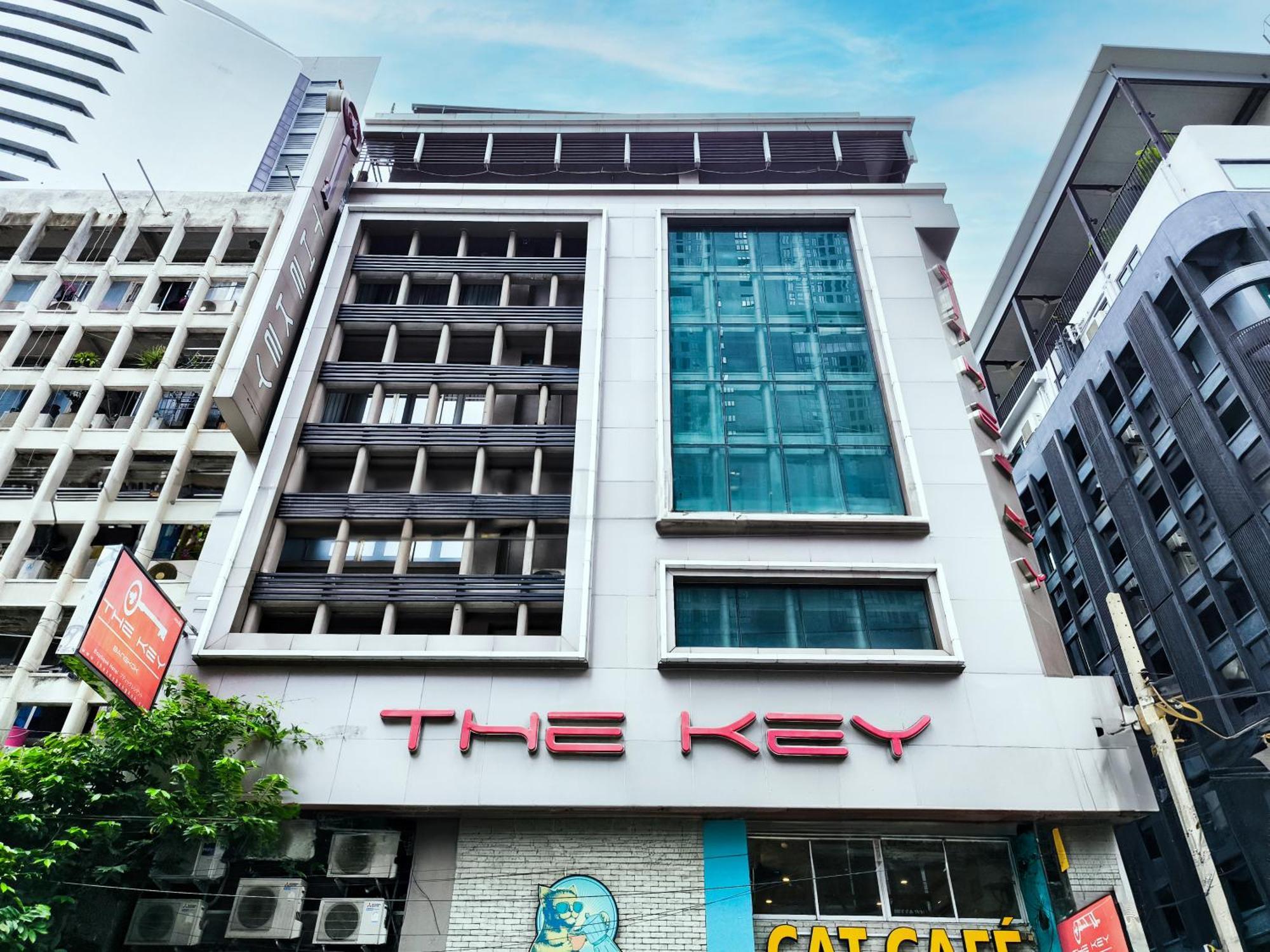 The Key Bangkok Hotel Exterior photo